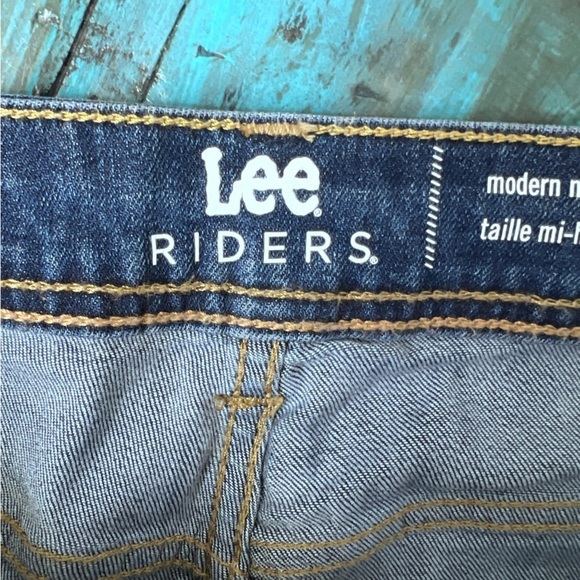 Lee Riders Modern Mid Rise Bootcut Jeans Size 14 Denim Casual - Picture 6 of 8